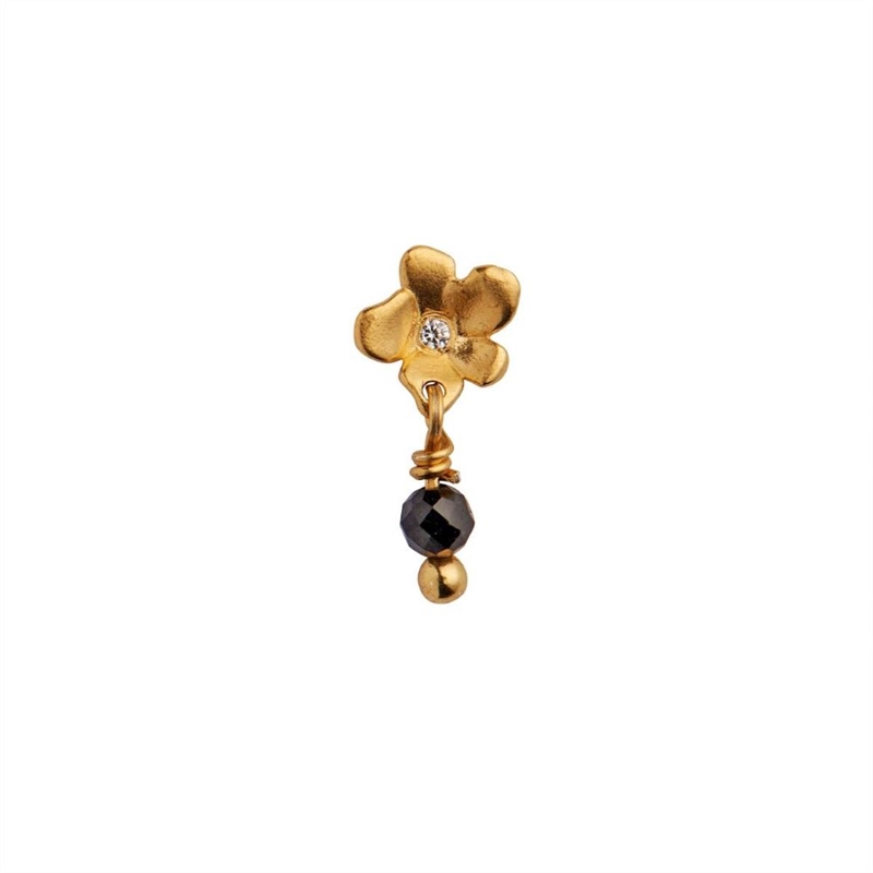 STINE A TRES PETIT GARDEN FLOWER EARRING W/ BLACK SPINEL GOLDPLATED SINGLE