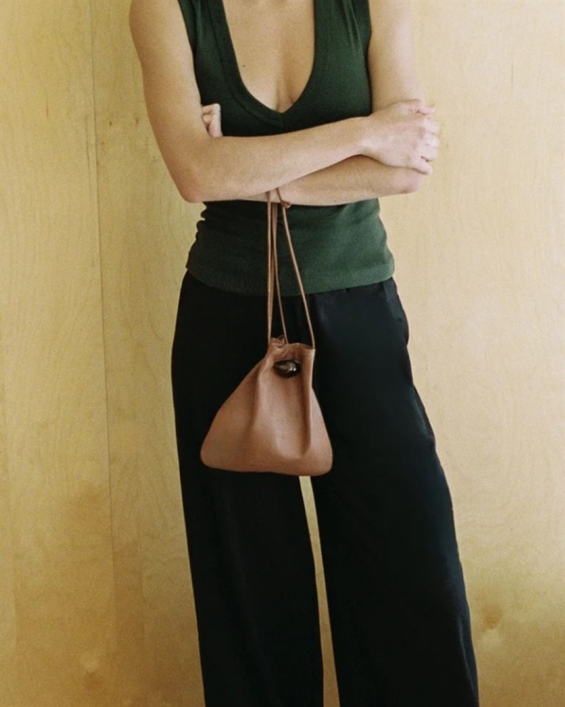 AYLLON CASILDA POUCH DULCE