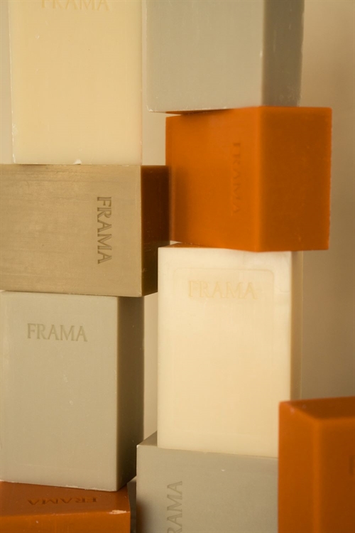 FRAMA BAR SOAP 250G COLUMNAE