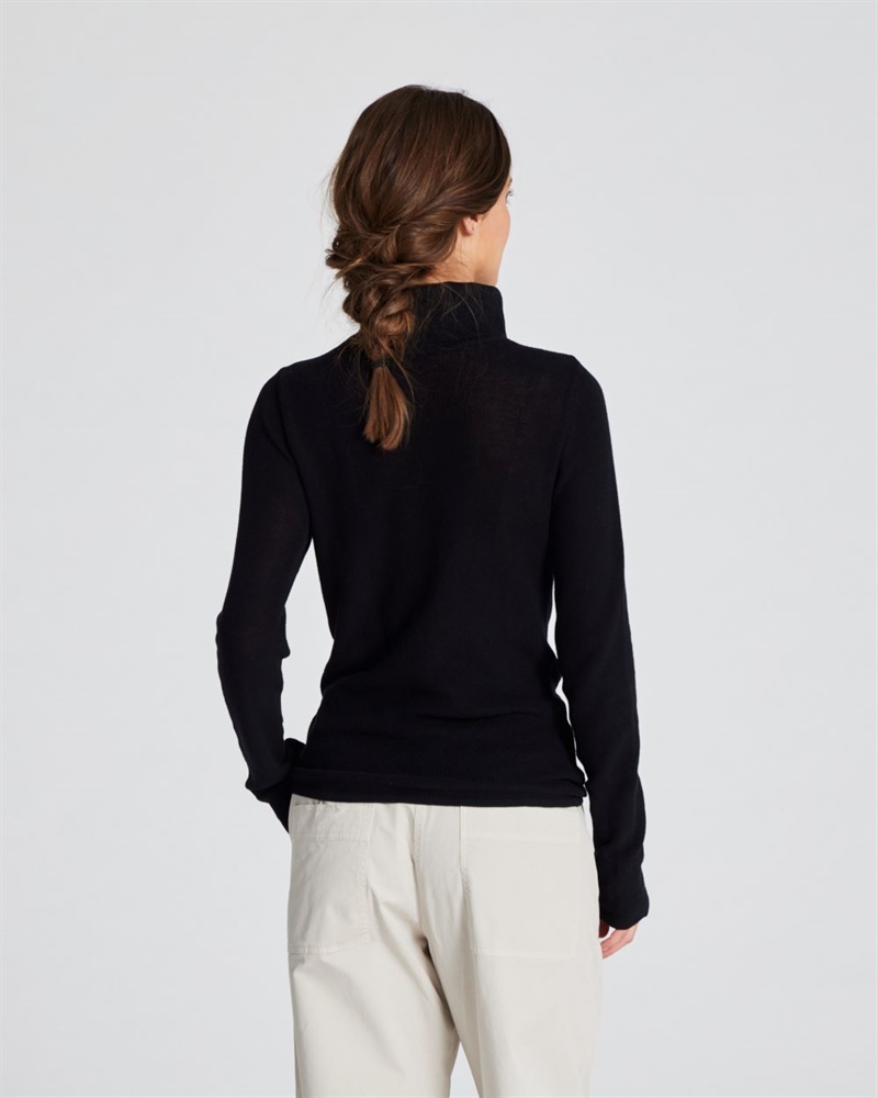 GAI + LISVA CATHRINE L/S KNIT TURTLENECK BLACK
