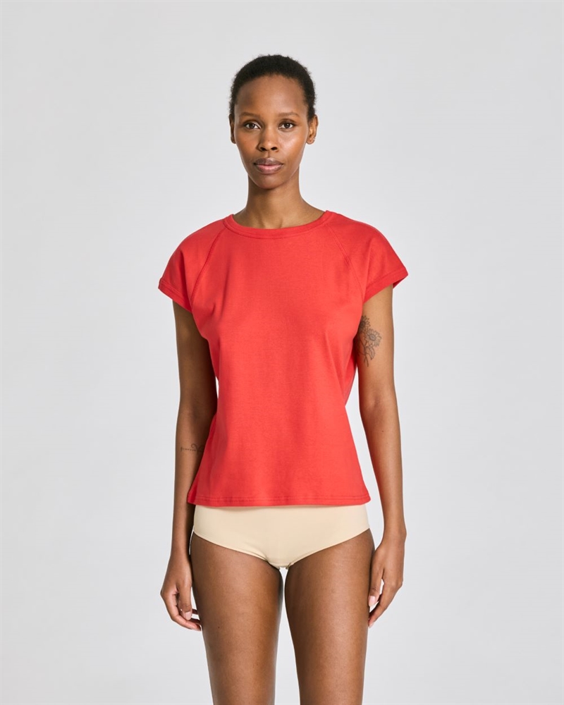 GAI + LISVA MALOU S/S BOMULD 1X1 RIB TEE POPPY RED