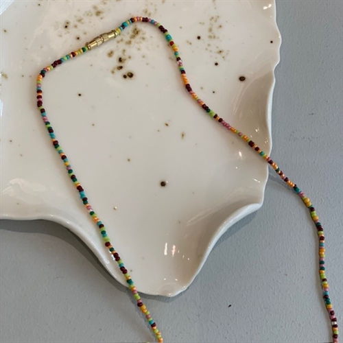 ANNAVII NILA PERLEHALSKÆDE MULTI