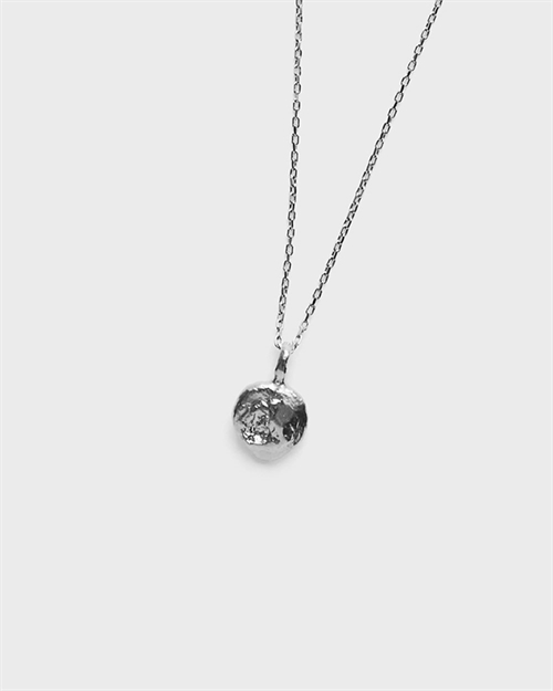 LEA HOYER LUCK NECKLACE SILVER