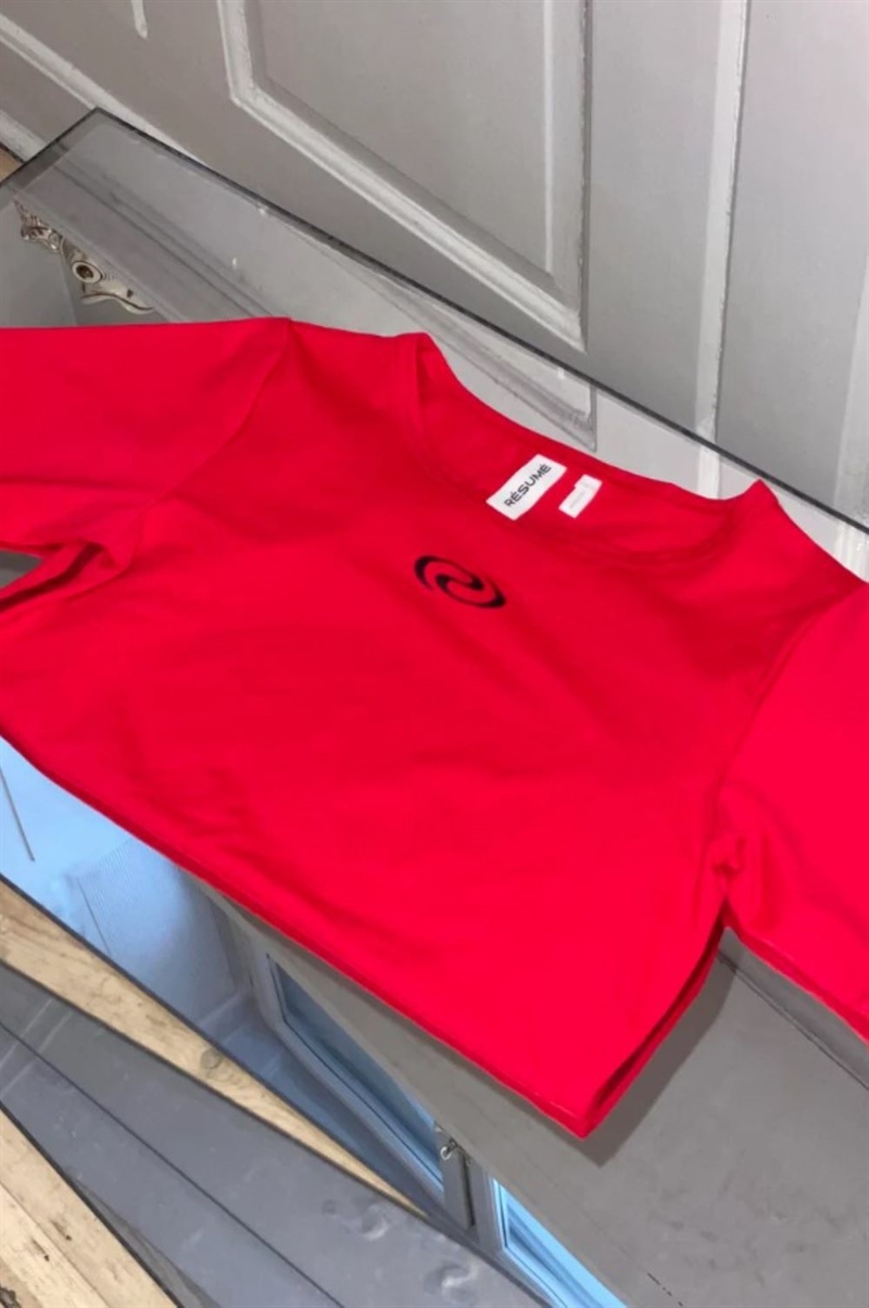 RESUME AVARS TEE RED
